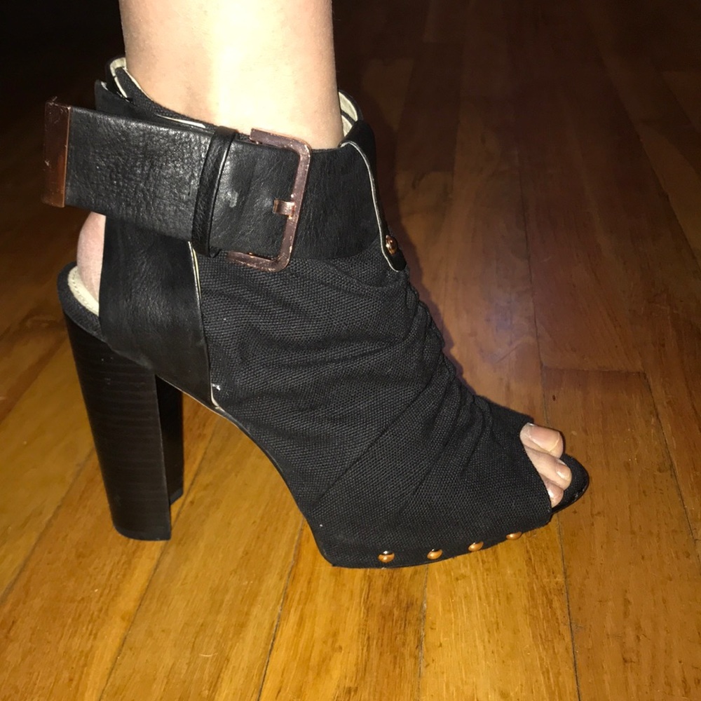 Open toe heel